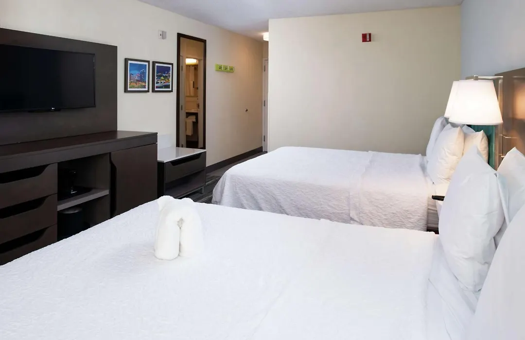 Hampton Inn Greensboro Airport-1